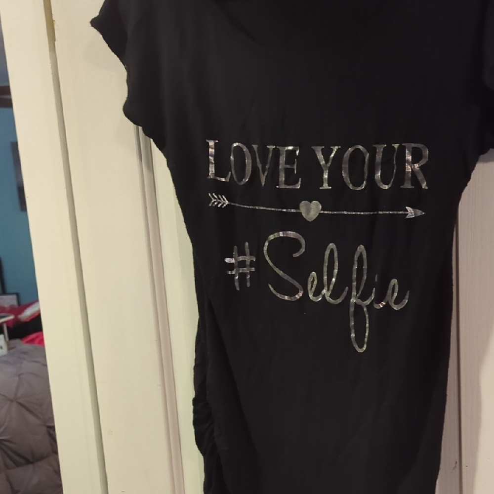 Free Kisses Black Top with Silver Print
